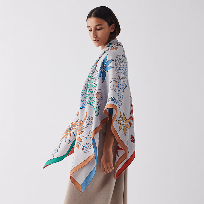 大人気☆HERMES☆Chale 140 Les Leopards スカーフ ストール Les Leopards shawl 140 | Hermès Singapore